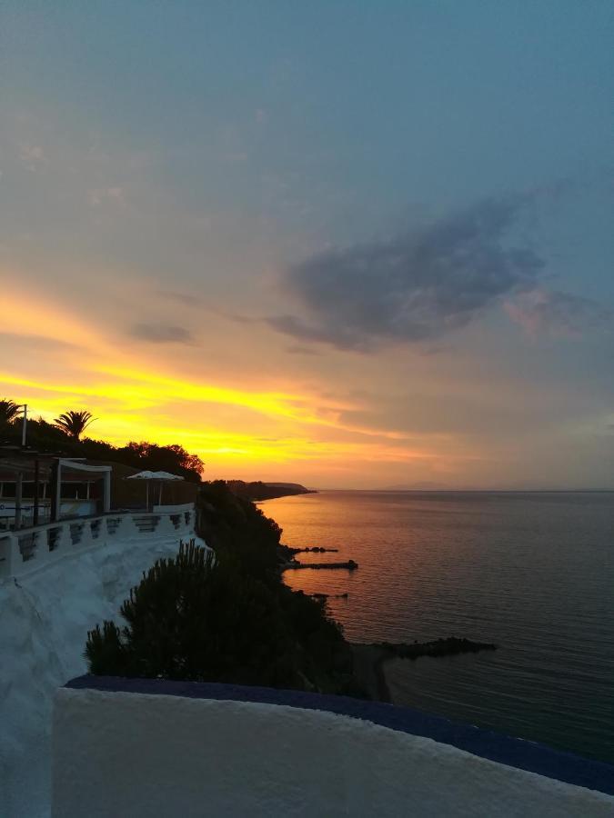 Koralli Beach Niforeika Exterior foto
